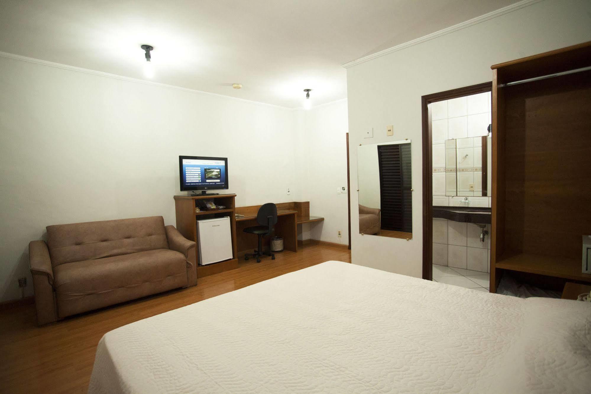 Indaia Hotel Residence São Carlos Eksteriør billede